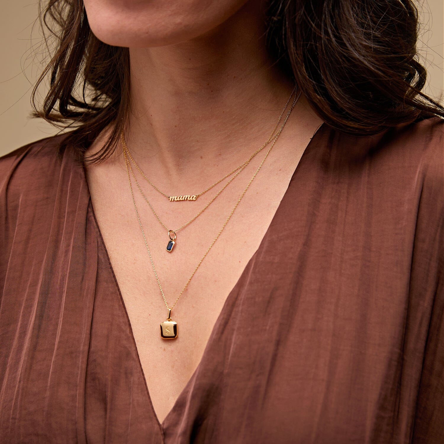 Script Mama Nameplate Necklace