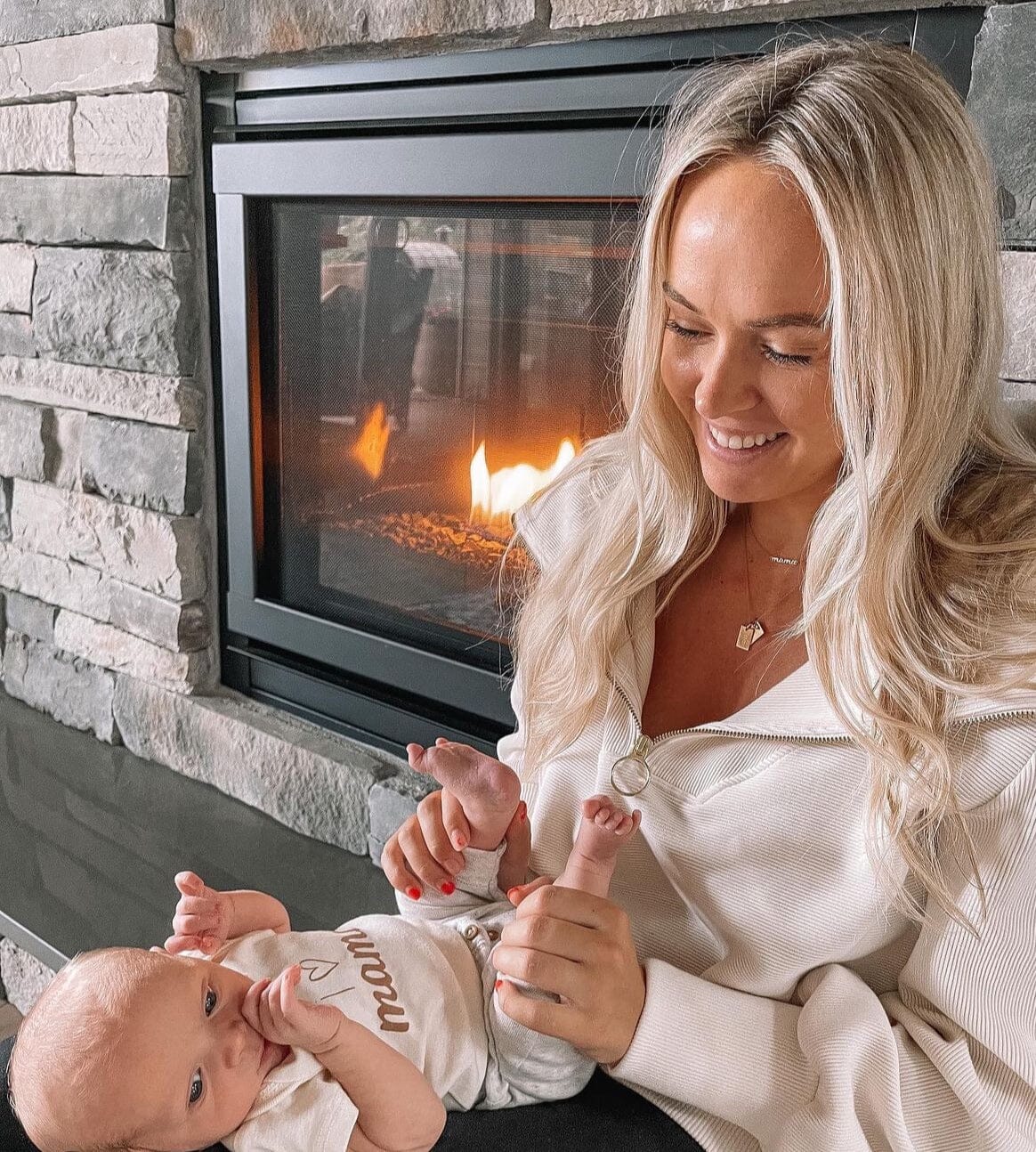 New Mama Bundle (Mama Necklace + Onesie)