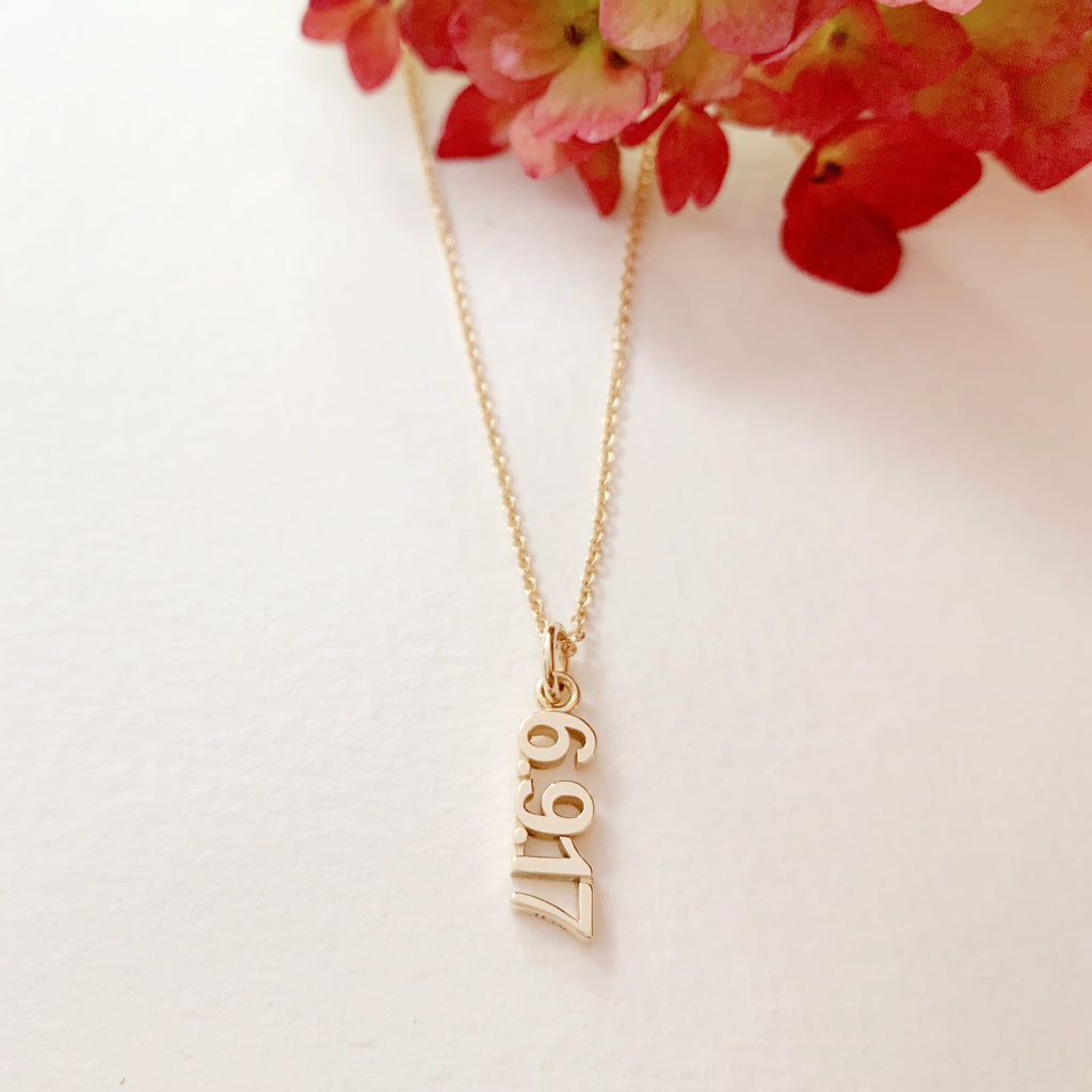 14k Gold Vertical Date Necklace